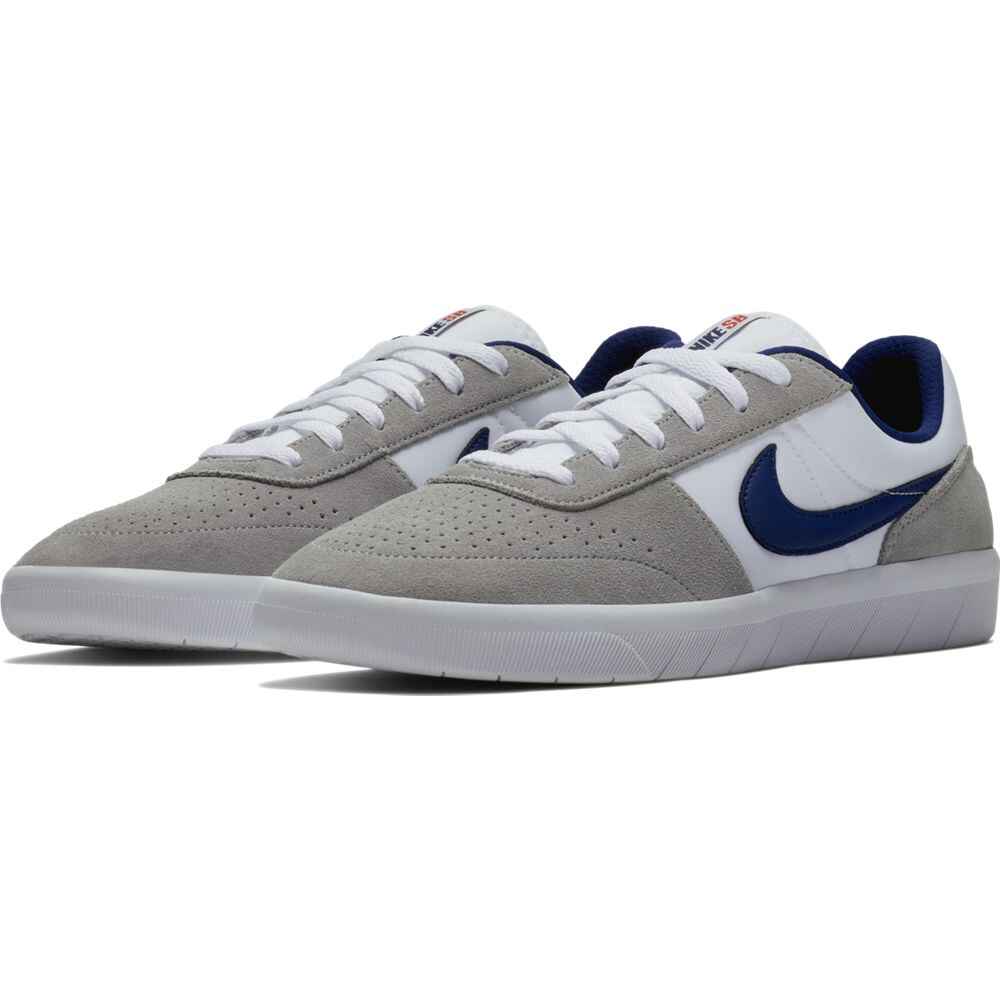 nike sb team classic white blue