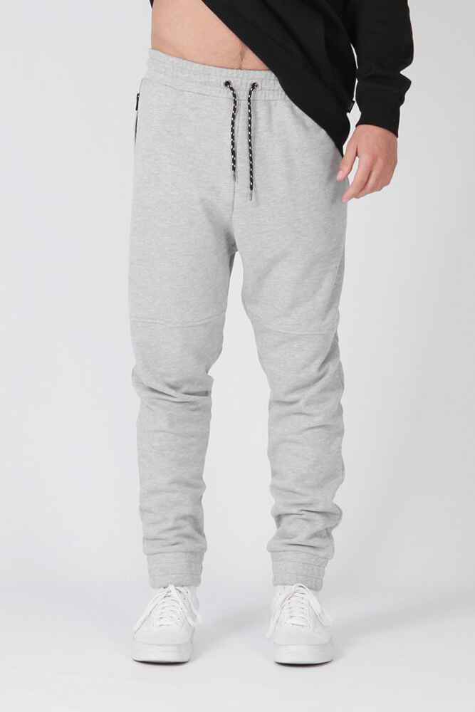 nike tech tracky