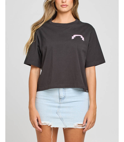 MAD HUEYS WOMENS DEAD MEN TELL NO TALES BOXY TEE - VINTAGE BLACK
