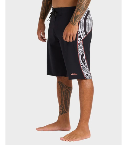 QUIKSILVER TAKARANGI BOARDSHORT - BLACK