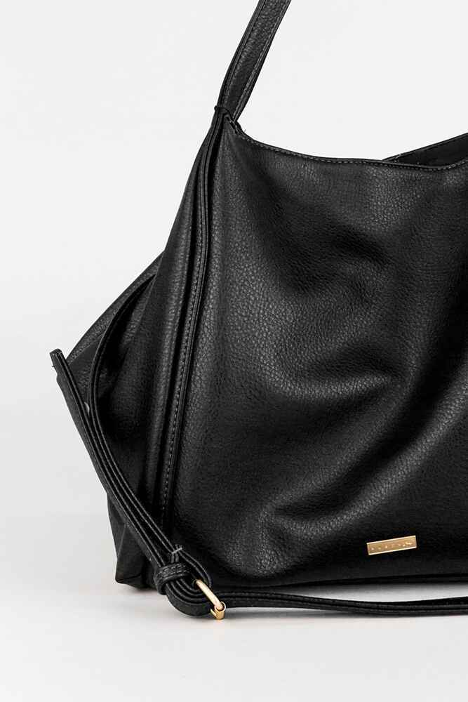 wonder woman duffle bag